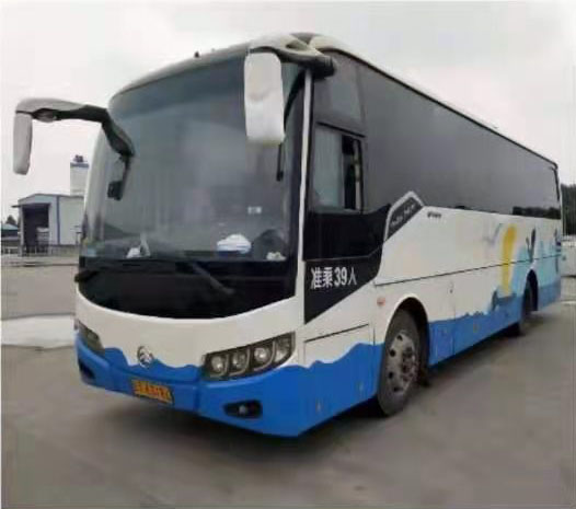 客车